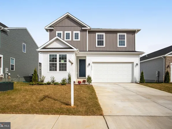 18413 Governor Dr, Ruther Glen, VA 22546