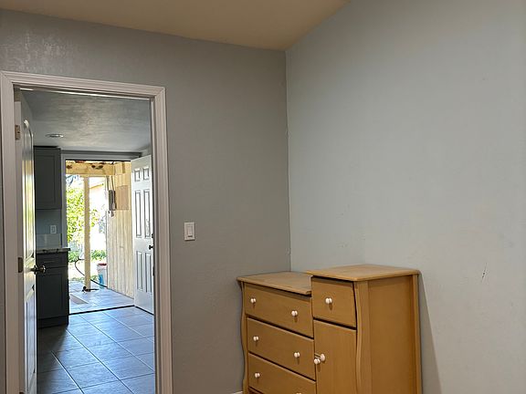 4th image of 1851 E Walnut Creek Pkwy