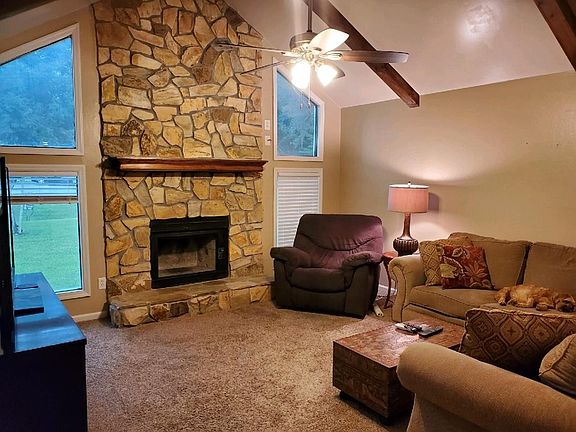 2nd image of 4028 Sandy Run Dr