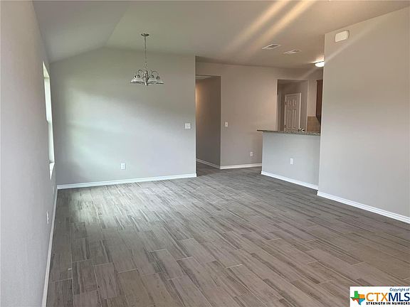 3rd image of 333 Arnold Dr