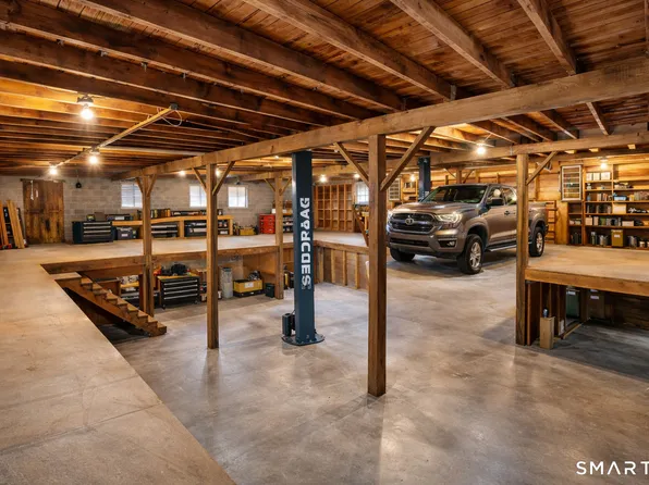 1092 Durham Road, Guilford, CT 06437