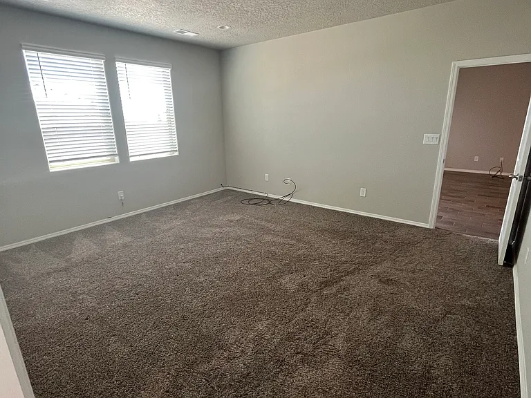 4489 Skyline Loop NE — Photo 16