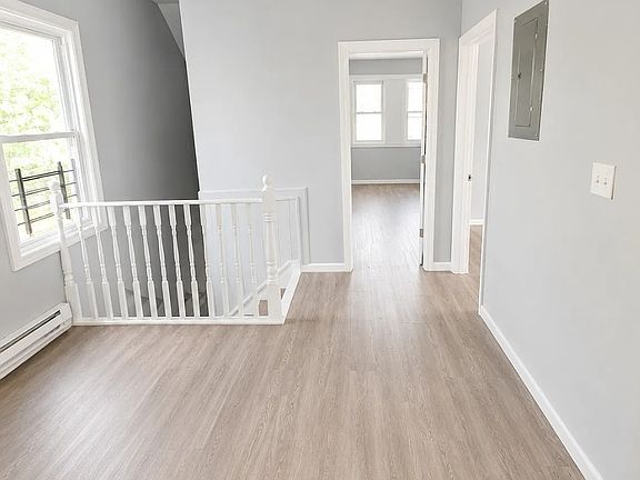 5th image of 835 S 17th St Floor 2