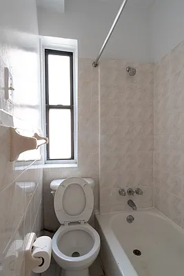 Rented by Julianna Realty Corp | media 13