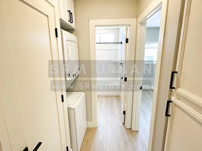 4528 56th St #5 — Photo 9