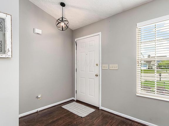 3rd image of 5040 Scalton Pl