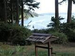 9091 Olympus Beach Rd NE, Bainbridge Island, WA 98110