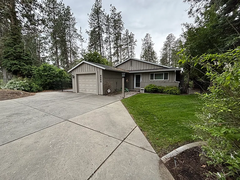 4328 S Perry St — Photo 2