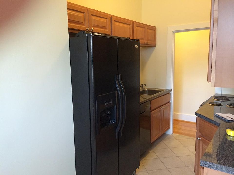 2nd image of 5701 Stanton Ave APT 2