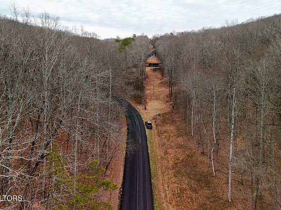 4th image of 352 Cedar Grove Rd