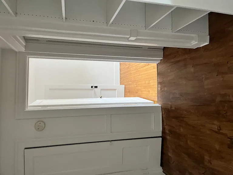1618 Charles Ave — Photo 8