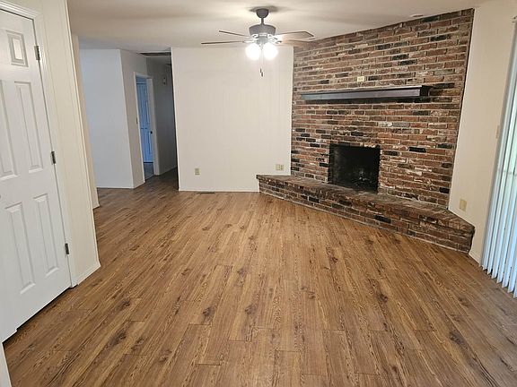 4th image of 3653 S Fort Ave