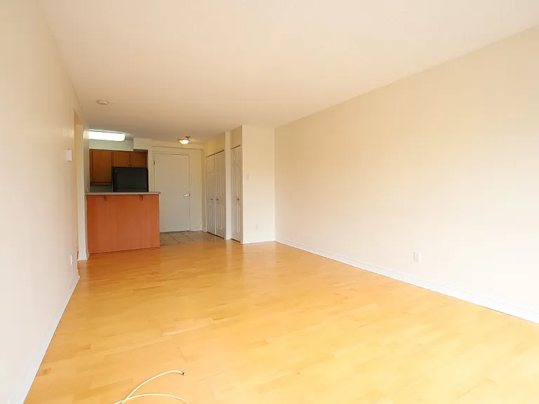 225 Alvin Rd #403 — Photo 3
