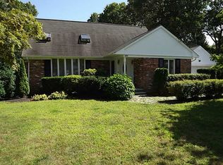 148 Hanaford Dr, East Greenwich, RI 02818