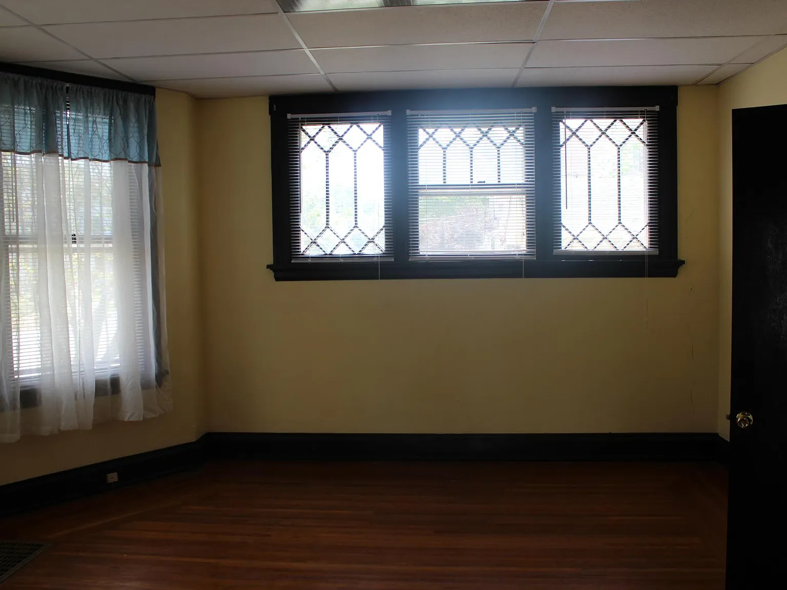 2 bed, $1,350 — Photo 4