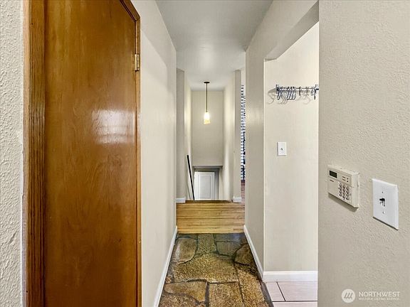 3rd image of 16901 SE 144th Street
