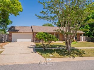 7811 Woodpointe Dr, Pensacola, FL 32514