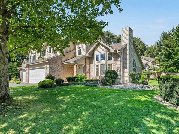 1447 Carriage Oaks Ct, Dyer, IN 46311