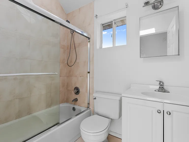 715 E Walnut St #2 — Photo 17