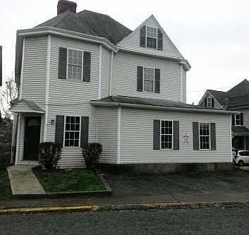 1st image of 382 Forest Ave