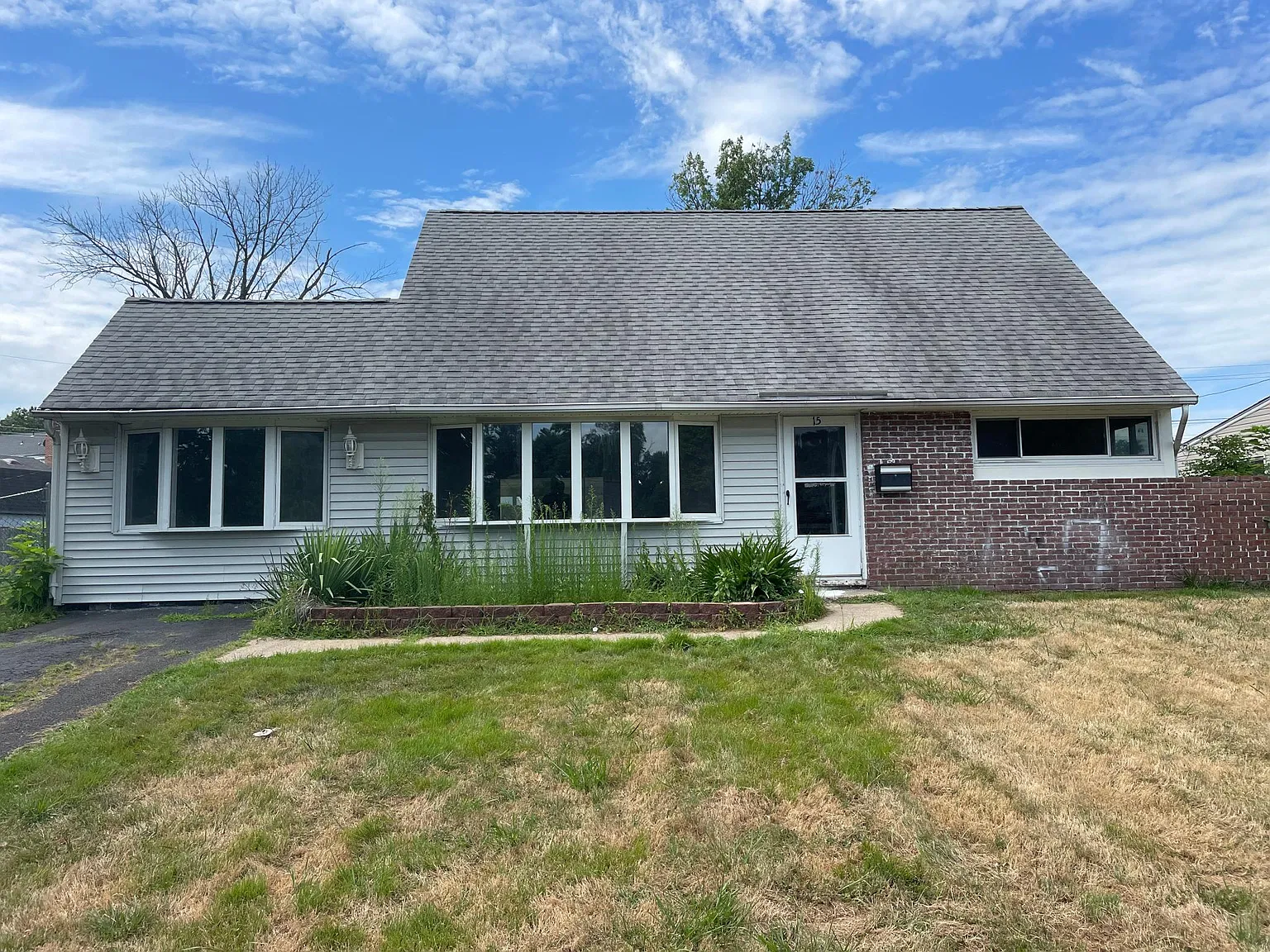 4 bed, 1880 sqft, $2,995 — Photo 2