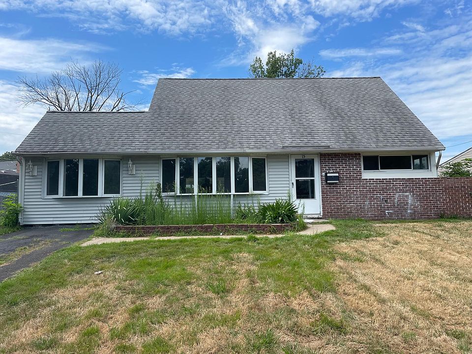2nd image of 15 Violet Rd
