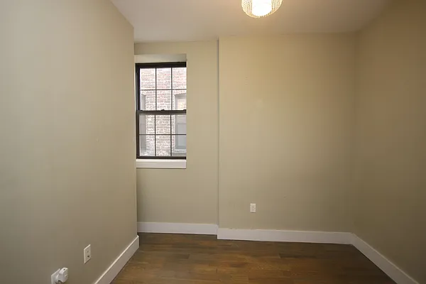 Rented by Nooklyn NYC LLC | media 13