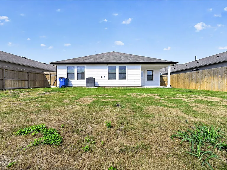 326 Richland Dr — Photo 19