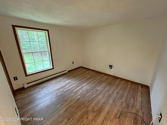 5th image of 212 Cold Spring Dr