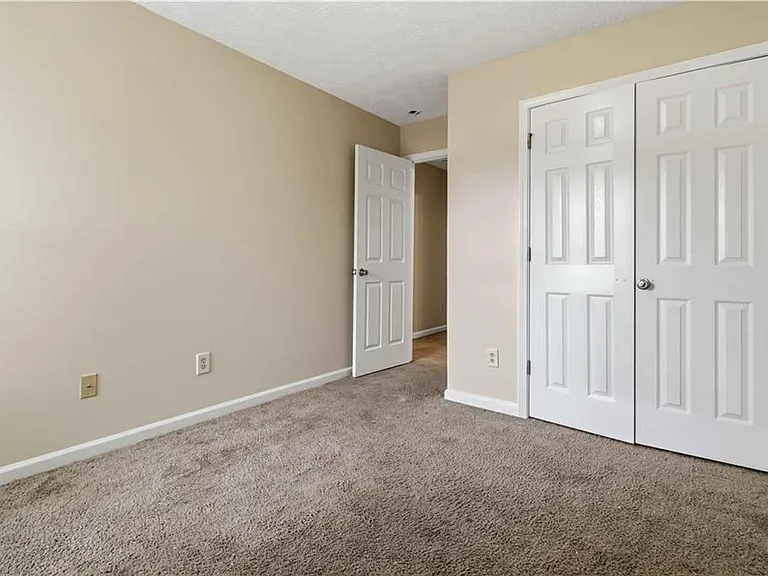 4401 Stone Gate Way — Photo 22