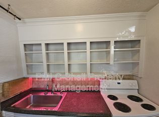 210 N Pinewood Ln, Pensacola, FL 32507