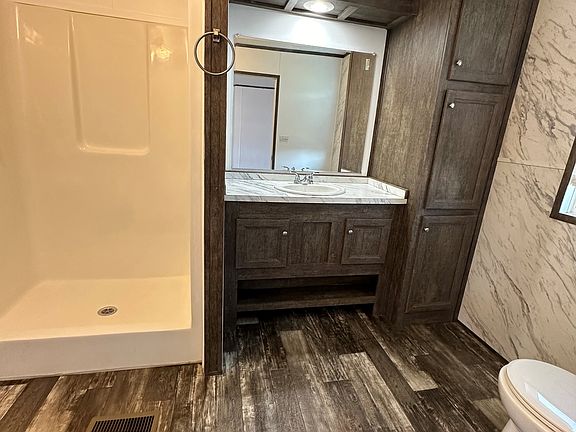 4th image of 69 Clydesdale St E #69