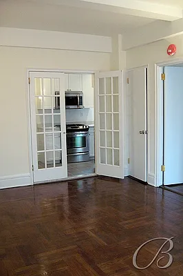 Sold by Bellmarc Realty | media 16