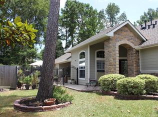 6 Fitzroy Pl, Conroe, TX 77384