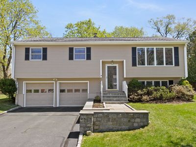 2 Kingswood Road, Danbury, CT, 06811