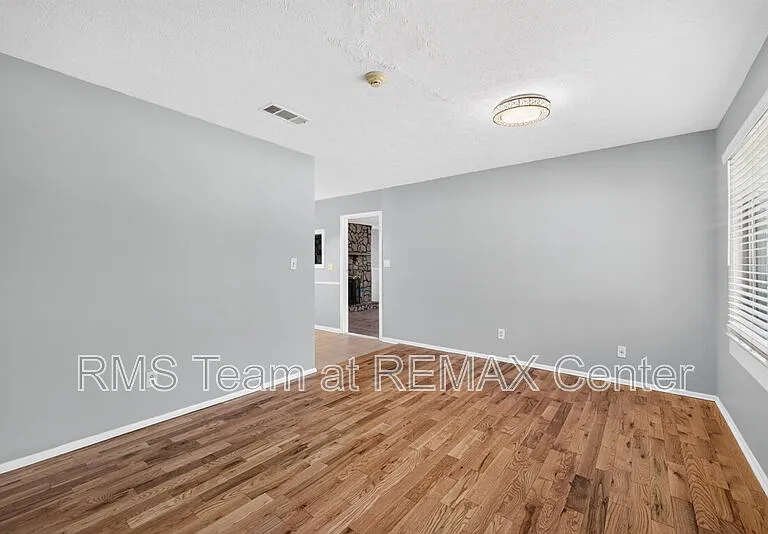 4905 Annistown Rd — Photo 6