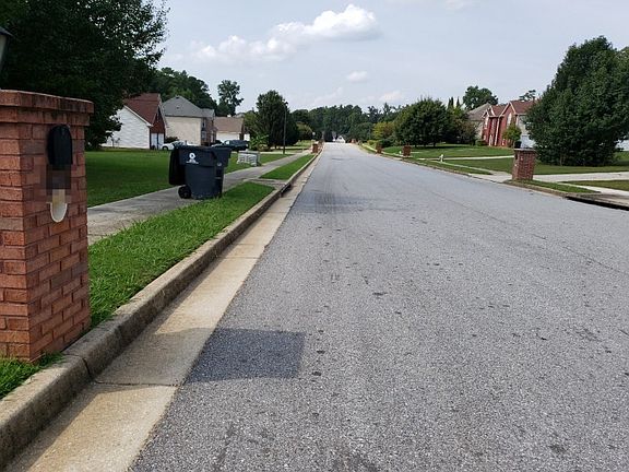 4th image of 9216 Carnes Crossing Cir