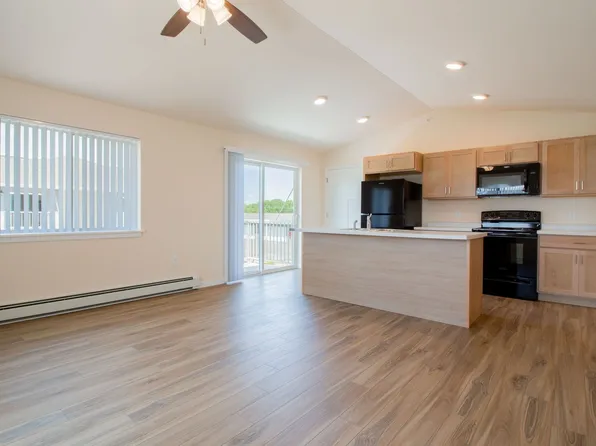 SCS Eau Claire Apartment Community