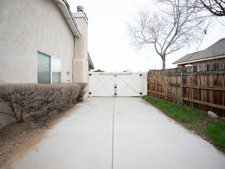 14010 Millbrook Dr — Photo 11