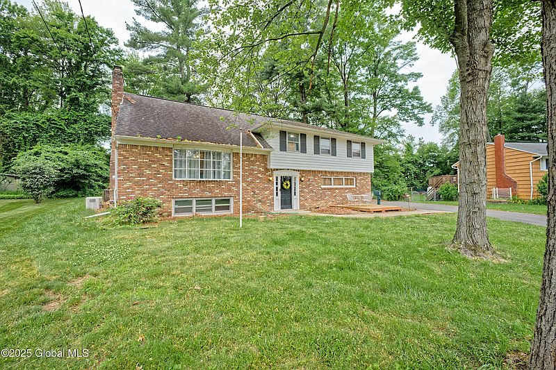 2nd image of 1101 Manas Drive
