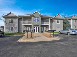 2627 Orchard Dr UNIT 6, Cedar Falls, IA 50613