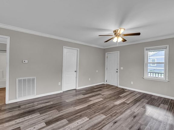 5th image of 1031 Wilcox Dr