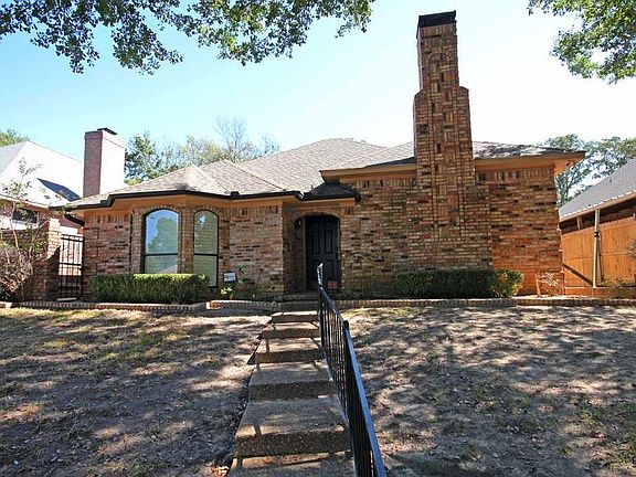 3rd image of 4926 Forestwood Blvd