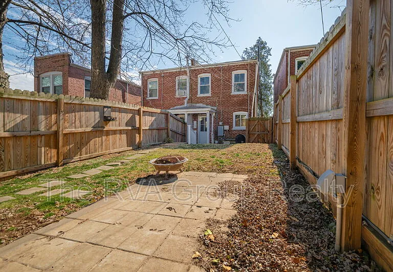 1230 Wallace St — Photo 44