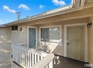 975 W Devonshire Ave #D, Hemet, CA 92543
