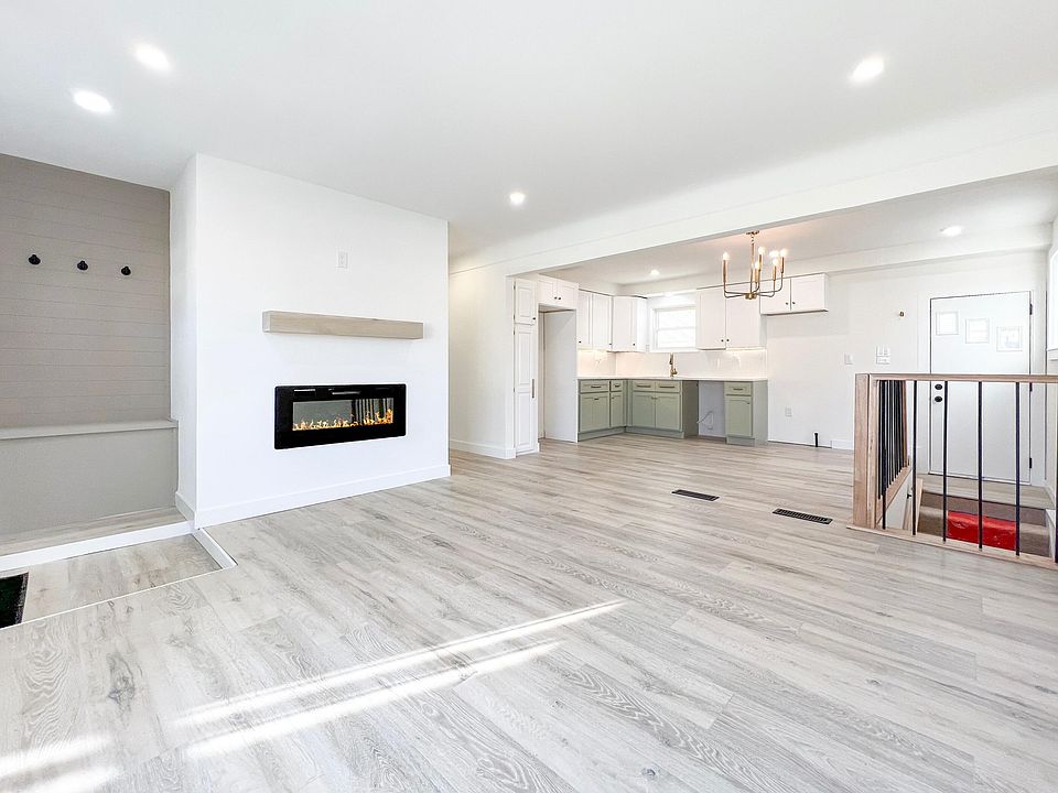 23440 Playview St, Saint Clair Shores, MI 48082 Zillow