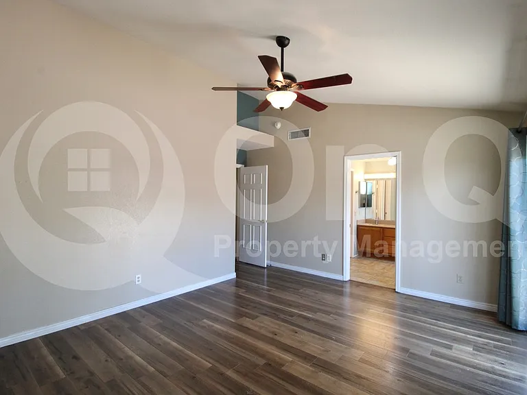 763 W Folley St — Photo 44