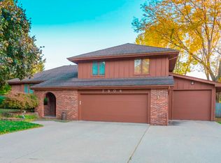 7804 Goodman Cir, Urbandale, IA 50322
