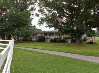 414 Woodall St, Tazewell, VA 24651