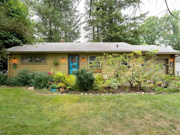 264 Kent Dr, Tallmadge, OH 44278